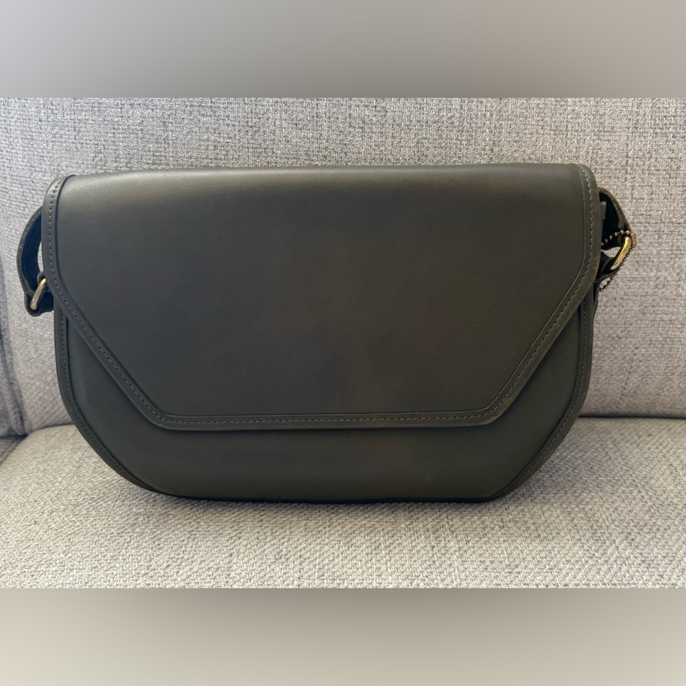Authentic Vintage Coach Vista Bag